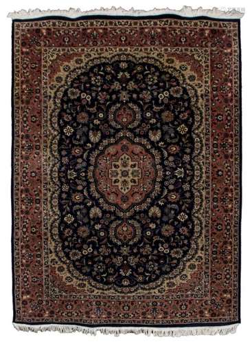 HAND-TIED FLORAL PATTERN RUG 10'1