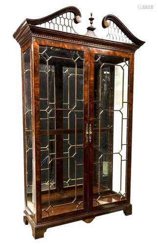 ENGLISH CHIPPENDALE STYLE MAHOGANY DISPLAY CABINET