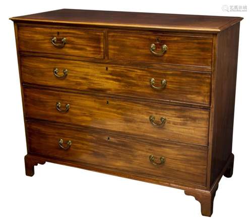 GEORGIAN MAHOGANY FIVE DRAWER CHEST OF DRAWERS