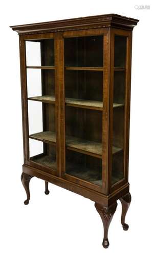 QUEEN ANNE STYLE MAHOGANY GLAZED DISPLAY CABINET