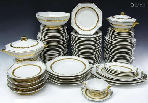 (106) FRENCH ART DECO T.L.B LIMOGES DINNER SERVICE