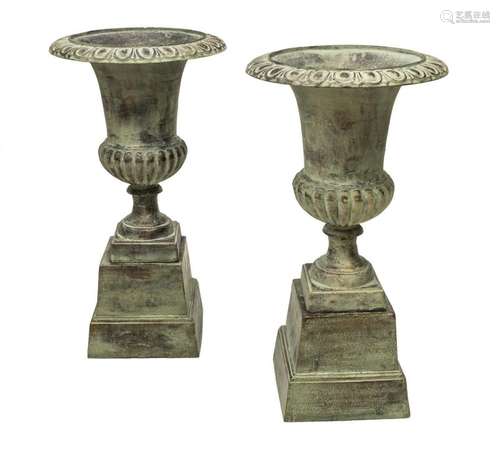 (2) ENGLISH NEOCLASSICAL STYLE PARCEL GILT URNS