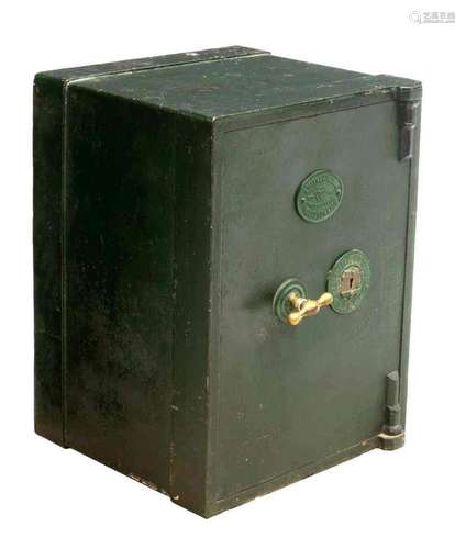 ENGLISH T. WITHERS & SON IRON KEY LOCK SAFE