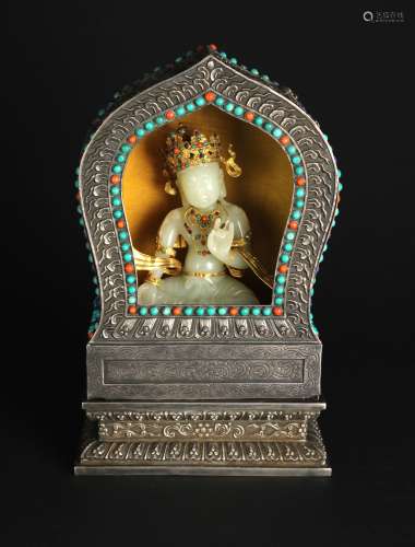 藏传佛教银镶绿松青金红珊瑚双龙佛龛底座和白玉雕银镀金蕾丝带冠观音造像