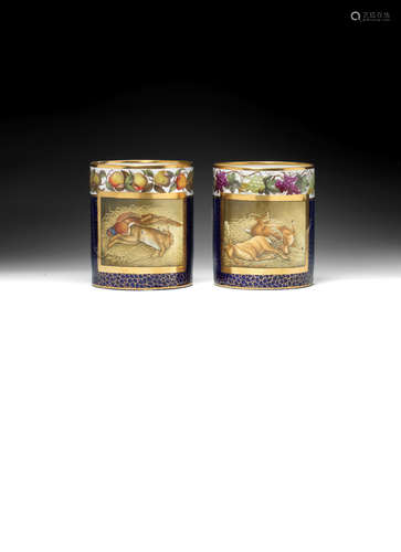 A fine and important pair of Chamberlain 'grace' mugs, circa 1811-15