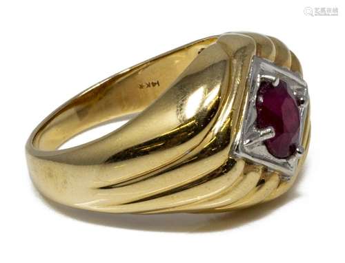 ESTATE GENT'S 14KT YELLOW GOLD & RUBY RING