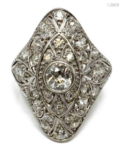 ESTATE ART DECO 1.78CTTW DIAMOND & PLATIUNUM RING