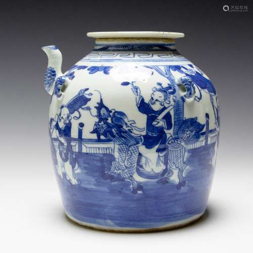 CHINESE BLUE & WHITE CERAMIC TEAPOT, 19TH C.