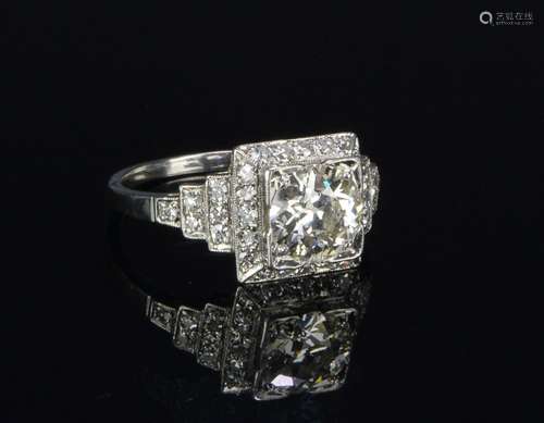 1.2 CARAT DIAMOND AND PLATINUM RING - 1.5 CTW