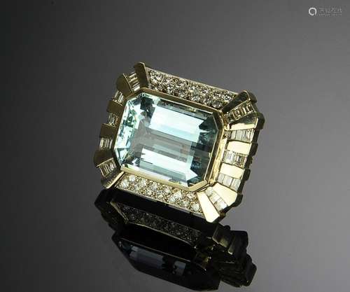 ART DECO 14K GOLD, DIAMOND & AQUAMARINE BROOCH