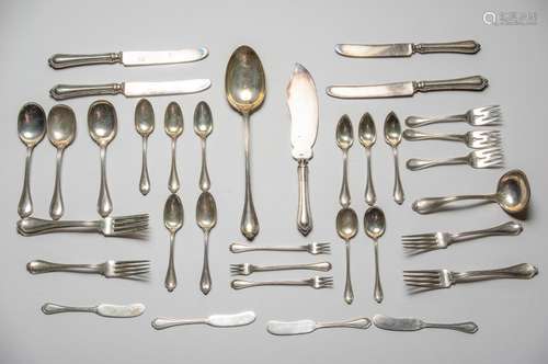 TOWLE PAUL REVERE STERLING SILVER FLATWARE (35)