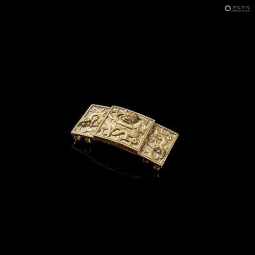 BRONZE 'DRAGON' BELT BUCKLE CIRCA 1800 7.1cm long