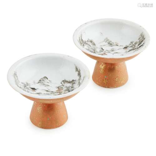 PAIR OF GRISAILLE-DECORATED FAUX-MARBLE STEM CUPS QIANLONG MARK BUT 20TH CENTURY 9.6cm wide