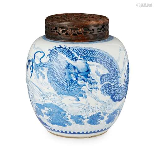 BLUE AND WHITE OVOID JAR KANGXI PERIOD 20cm high (excluding cover)