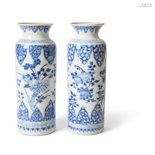 PAIR OF BLUE AND WHITE VASES KANGXI 32.5cm high