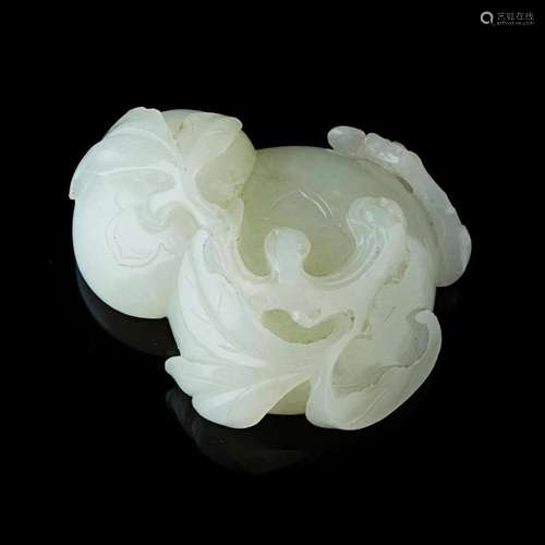 CELADON JADE 'PEACH' CARVING 6cm long