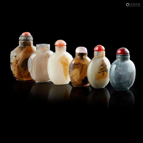 Y SIX AGATE SNUFF BOTTLES MOSTLY 19TH CENTURY largest 7.3cm high (excluding stopper)