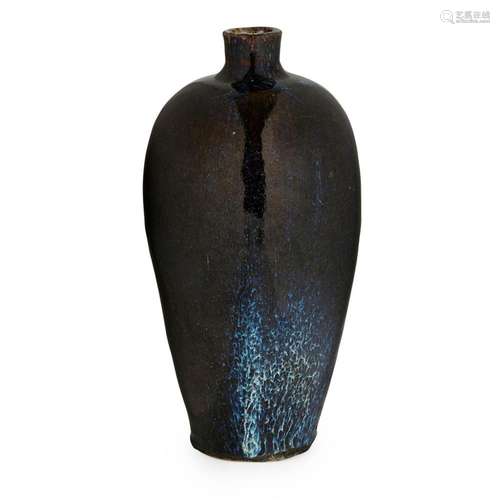 SHIWAN FLAMBÉ GLAZED VASE, MEIPING QING DYNASTY, 18TH/19TH CENTURY 24cm high