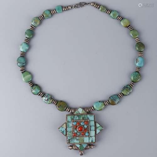 A TURQUOISE NECKLACE