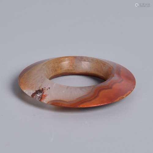 AN AGATE BI