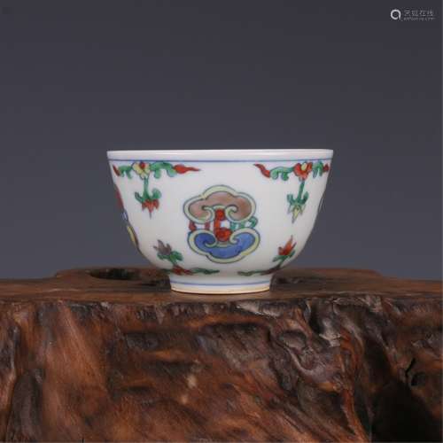 A DOUCAI BOWL, YONGZHENG MARK