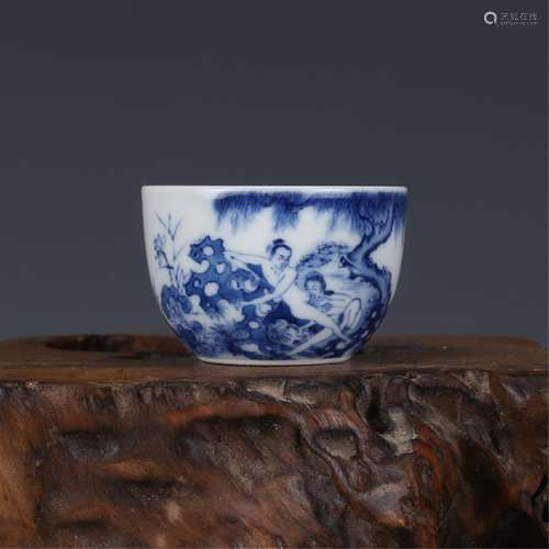 A BLUE AND WHITE INSCRIBED CUP, KANGXI MARK