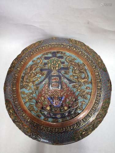 A CLOISONNE ENAMEL BOX AND COVER