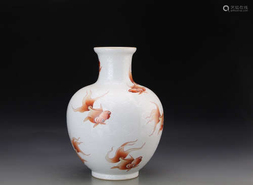 A COPPER-RED GLAZED VASE, MARK ON BASE