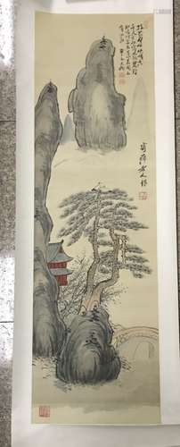 AN CHINESE SCROLL PAINTING