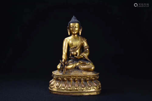 14-16TH CENTURY, A GILT BRONZE MEDICINE GURU BUDDHA STATUE, MING DYNASTY