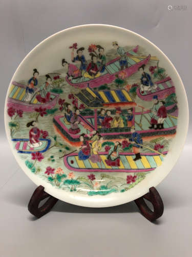 17-19TH CENTURY, A FIGURE PATTERN FAMILLE PLATE, QING DYNASTY