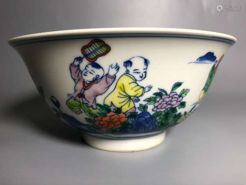 17-19TH CENTURY, A PLAYING BABY PATTERN BOWL, QING DYNASTY