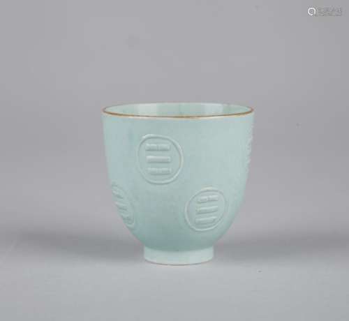 A TURQUOISE-GLAZED BELL-SHAPED CUP, QIANLONG MARK, QING DYNASTY