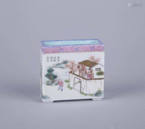 A FAMILLE ROSE 'LANDSCAPE' BRUSH HOLDER, DAOGUANG MARK, QING DYNASTY