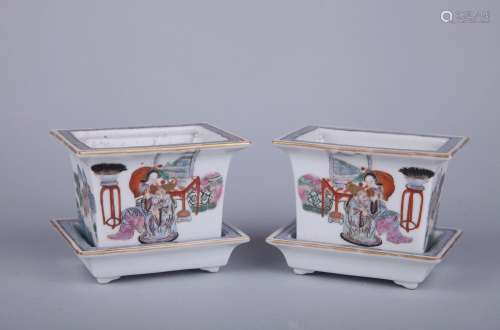 A PAIR OF FAMILLE ROSE JARDINIERES, XIANFENG MARK BUT REPUBLIC PERIOD
