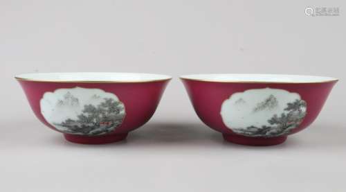 A PAIR OF FAMILLE ROSE PINK GROUND BOWLS, QIANLONG MARK, QING DYNASTY