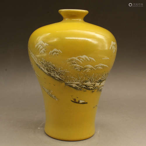 A RARE YELLOW GROUND 'LANDSCAPE' MEIPING VASE, 'JU REN TANG' MARK, REPUBLIC PERIOD