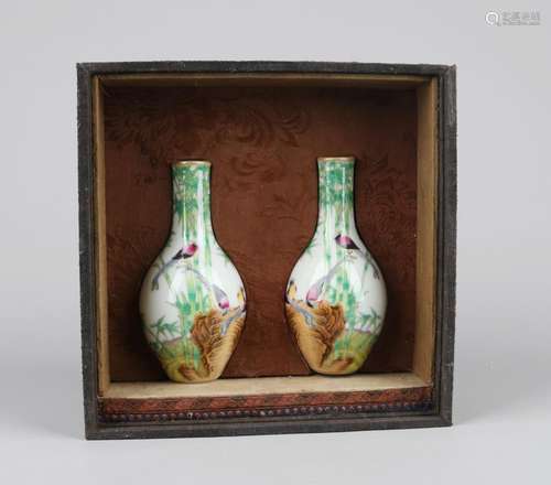 A PAIR OF YANGCAI PEAR-SHAPED VASES, QIANLONG MARK, QING DYNASTY