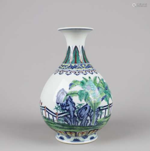 A DOUCAI 'GARDEN SCENE' YUHUCHUN VASE, DAOGUANG MARK, QING DYNASTY