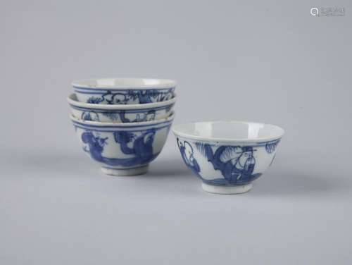 A PAIR OF BLUE AND WHITE CUPS, 19TH CENTURY