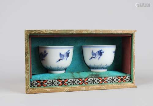 A PAIR OF DOUCAI 'CRANE' CUPS, YONGZHENG MARK, QING DYNASTY