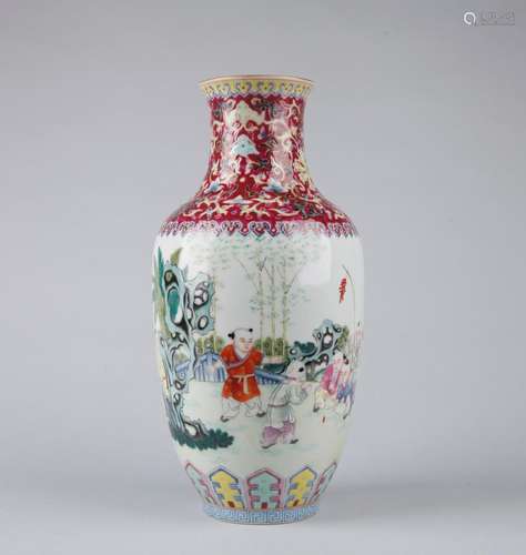 A FAMILLE ROSE ROULEAU VASE, QIANLONG MARK, QING DYNASTY