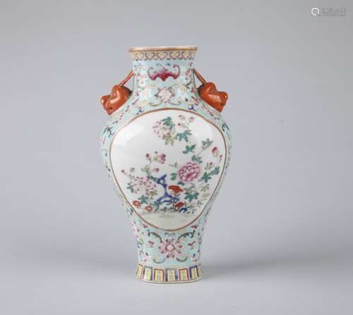 A FAMILLE ROSE TURQUOIS GROUND VASE, QIANLONG MARK, QING DYNASTY