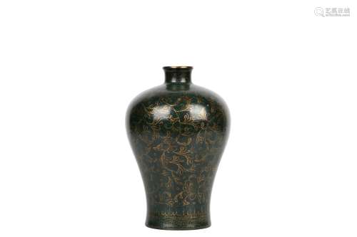 A Chinese Green Galzed Porcelain Vase 