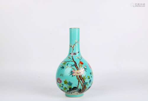 A Chinese Green Glazed Porcelain Vase