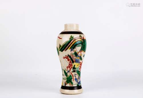 A Chinese Wucai Porcelain Vase