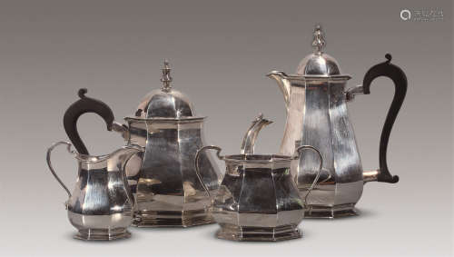 19至20世纪 纯银名号八方咖啡壶具 （四件）