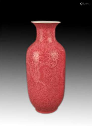 A FINE ROUGE COLOR GLAZED DRAGON AND PHONIX VASE