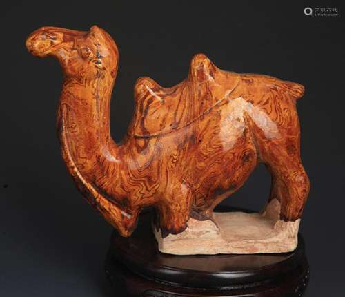 A FINE CAMEL FIGURE PORCELAIN DECORATION