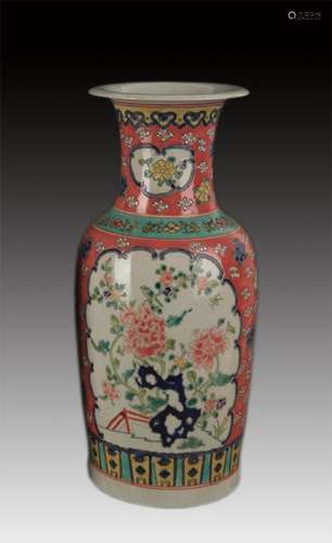 FAMILLE ROSE FLOWER AND BIRD PATTERN VASE